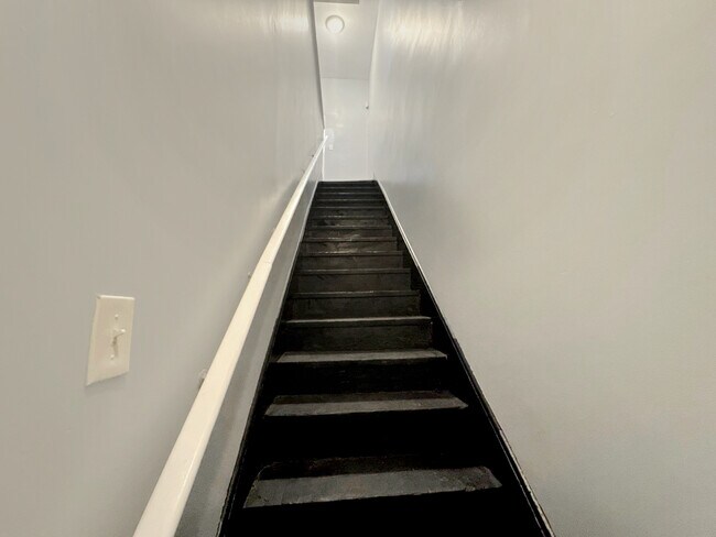 Building Photo - 1812 McCulloh St