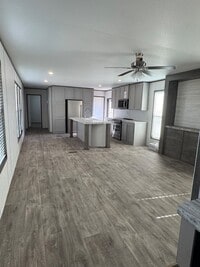 Building Photo - 110 US-60