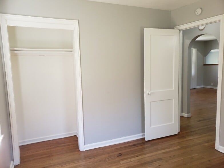 Building Photo - 2356 N Prince St