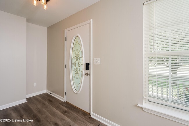 Building Photo - 311 Tyler Pkwy