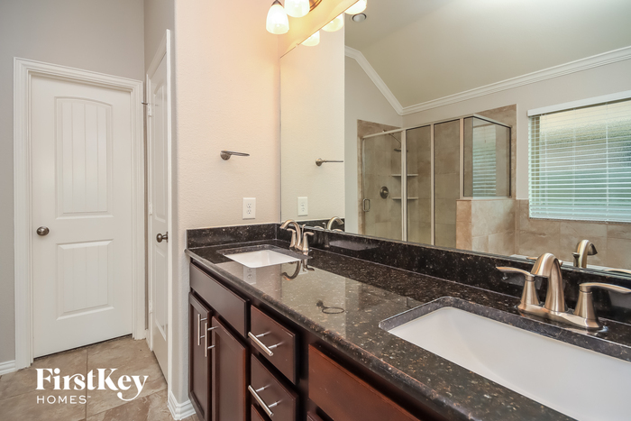 Building Photo - 3714 Ember Falls Ln