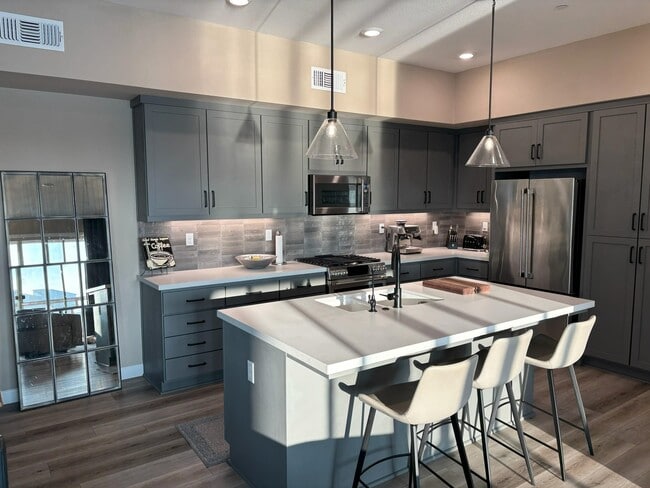 Building Photo - 2282 Solace Vis