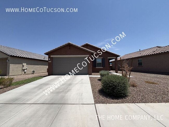 Building Photo - 5560 W Tumacacori Trl