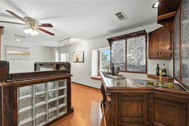 Building Photo - 1323 Dublin St