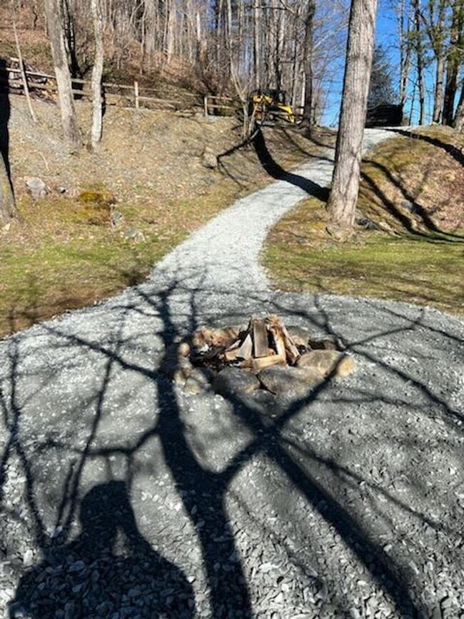 Building Photo - 9315 NC-105