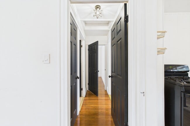 Building Photo - 58 3rd St