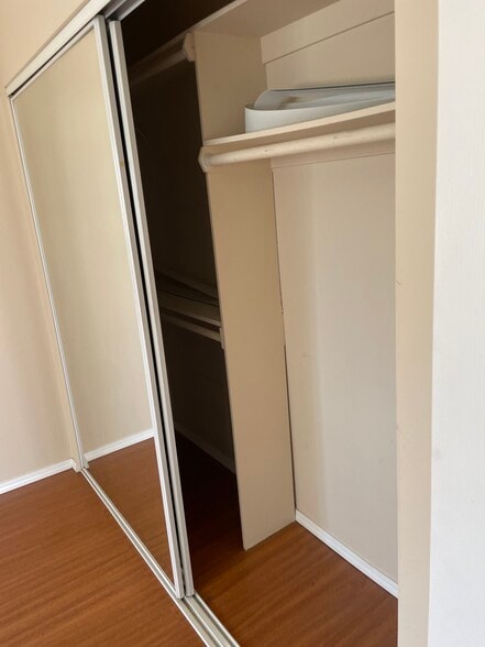 Building Photo - 11252 Peach Grove St