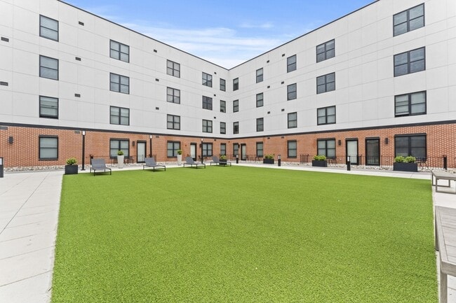 Building Photo - 416 Highland Ave