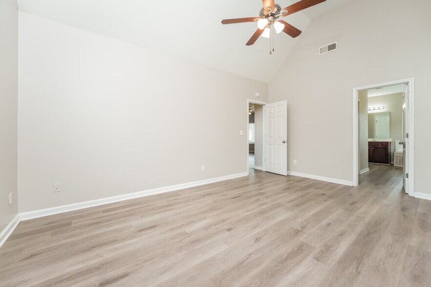 Building Photo - 1471 Ewing Farm Dr