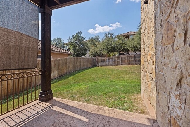 Building Photo - 506 Hummingbird Ln