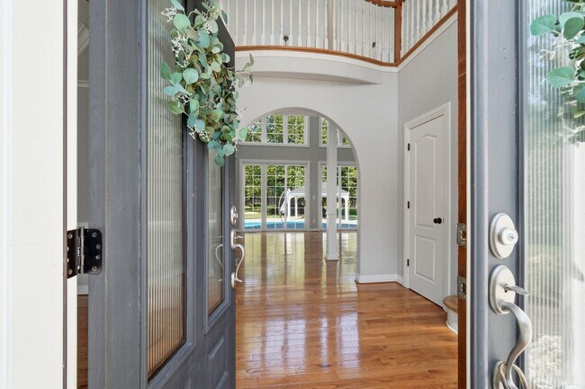 Building Photo - 3308 Kline Dr