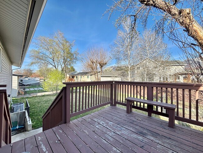 Building Photo - Beautiful Sandy Remodel Near Union Park!