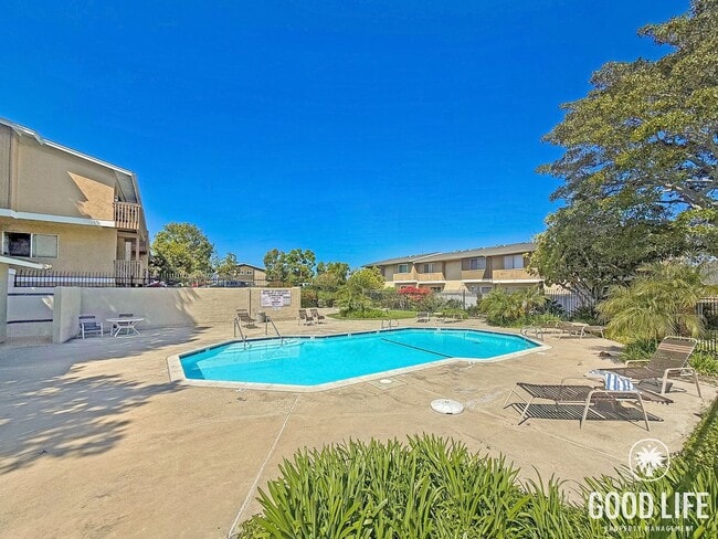 Building Photo - Great 2B/2.5BA Condo in Oceanside for Lease!