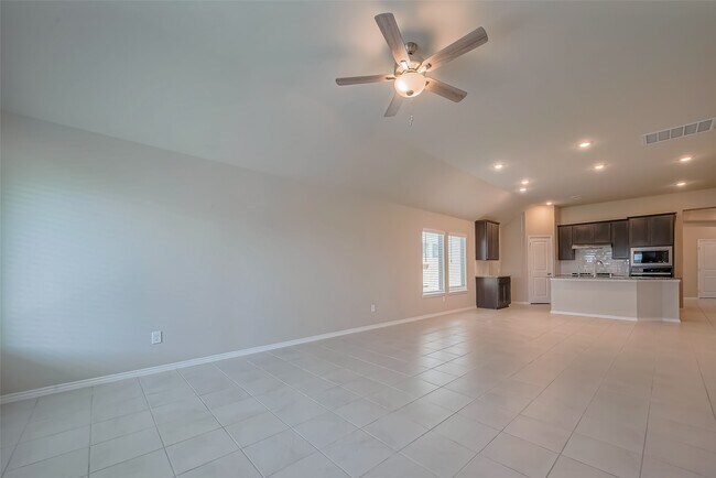 Building Photo - 31953 Retama Rnch Dr