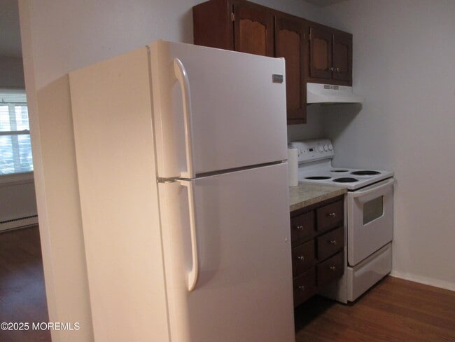 Building Photo - 469D Thornbury Ct