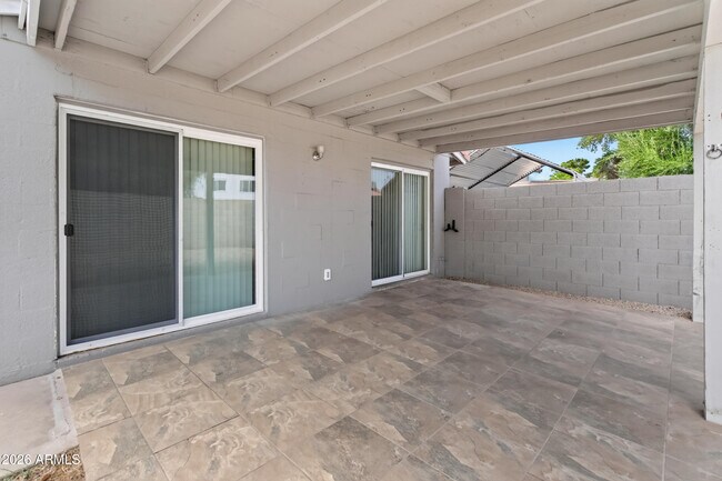 Building Photo - 4902 W Crocus Dr