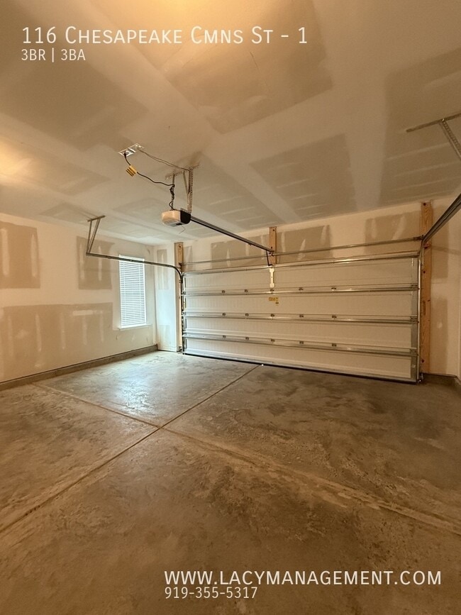 Building Photo - 116 Chesapeake Cmns St