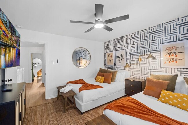 Building Photo - 13702 Yellow Oak Cir