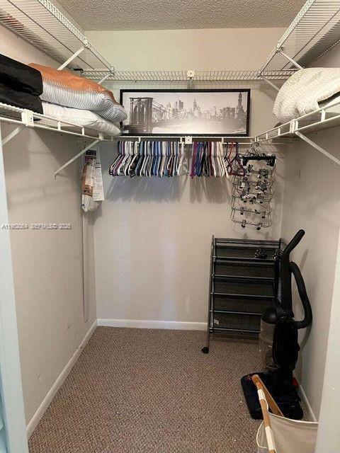 Building Photo - 6327 Chasewood Dr