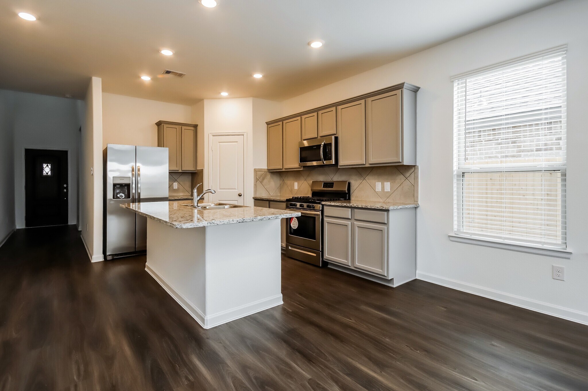 Building Photo - 4915 Eldorado Rose Pl