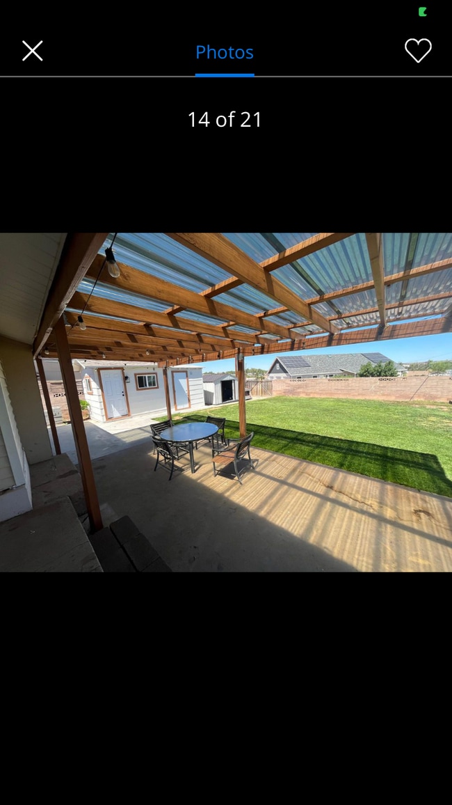 Building Photo - 274 W Spruce Ln