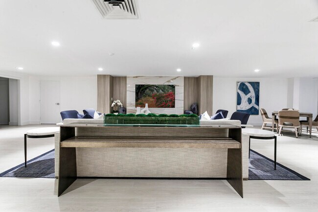 Building Photo - 2773 S Ocean Blvd