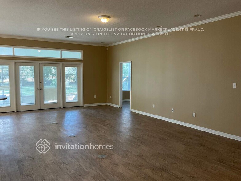 Building Photo - 336 Stanley Bell Dr