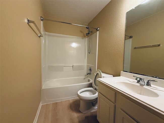 Building Photo - 16750 Bending Creek Ln