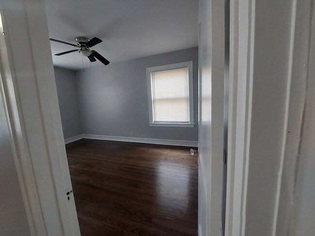 Building Photo - 3112 W 64th St