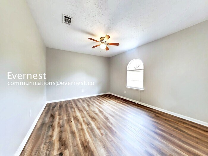 Building Photo - 10223 Sageaspen Ln