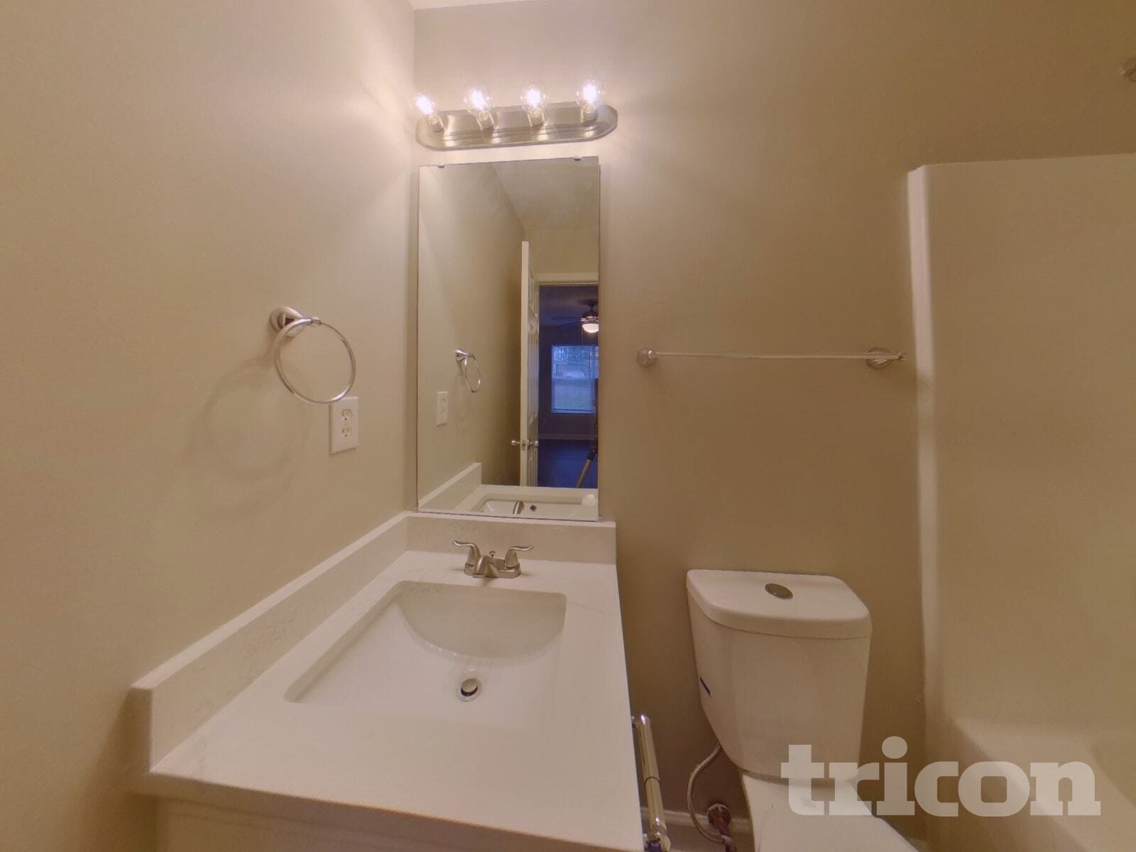 Building Photo - 7031 Red Bud Cir