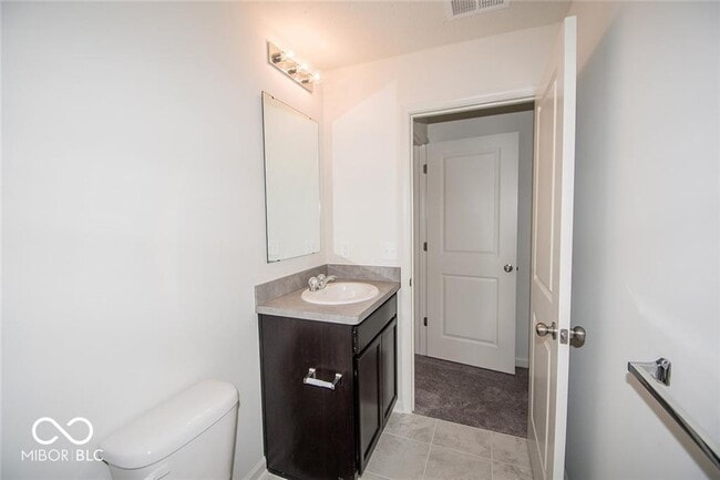 Building Photo - 12035 Zircon Ln