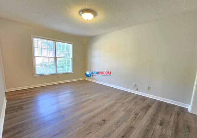 Building Photo - 493 Stone Mountain St