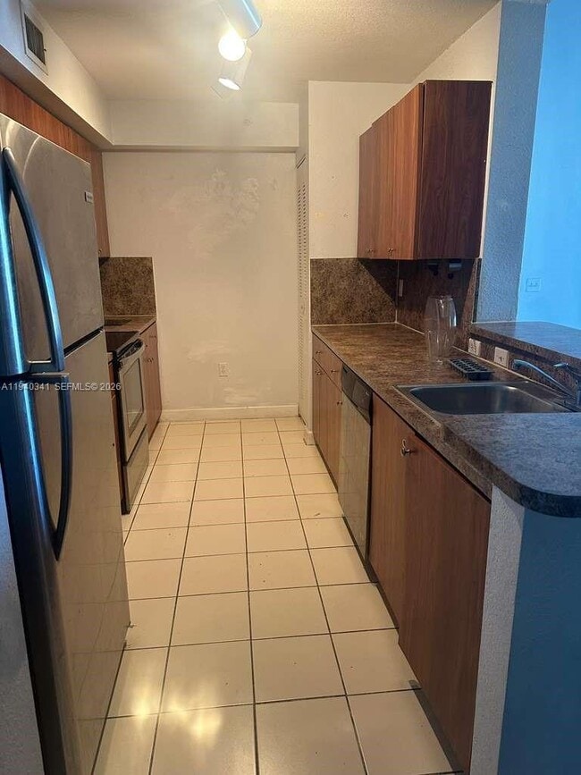 Building Photo - 15460 SW 284th St