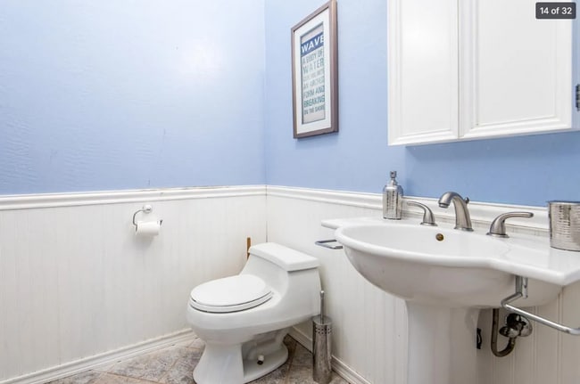 Building Photo - Beautiful 4 Bed 2 Bath Home On Over 1/2 An Acre | Redwood Estates