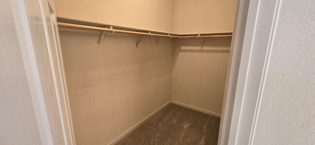 Building Photo - EPIC REA: 3 Bed/2.5 Bath Modern Comfort in a Prime Fairfield Location!