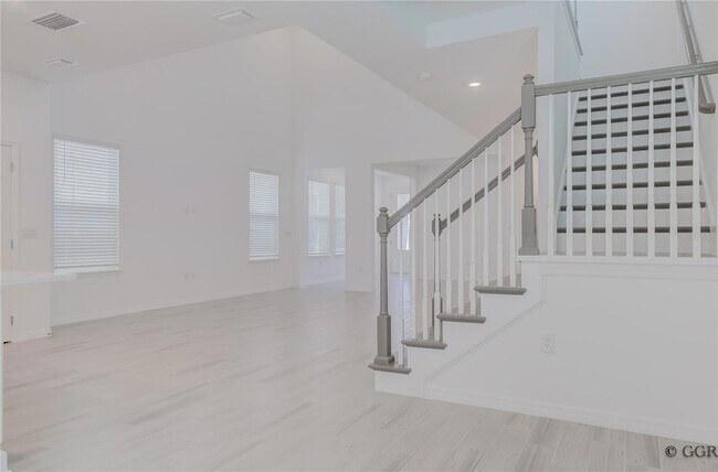 Building Photo - 15141 Summer Harvest St