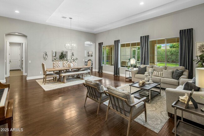 Building Photo - 2051 E Aris Dr