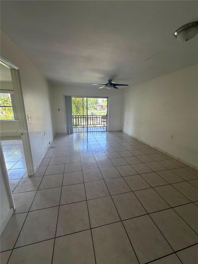 Building Photo - 11213 SW 88th St