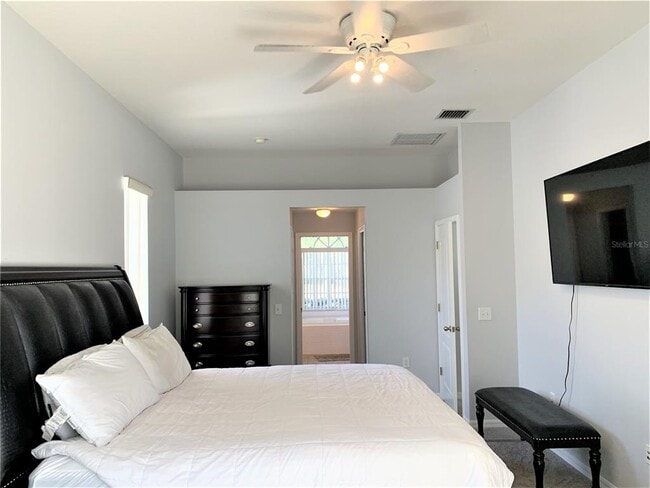 Building Photo - 10805 Australian Pine Dr
