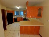 Building Photo - 1192 W Romaine Cir