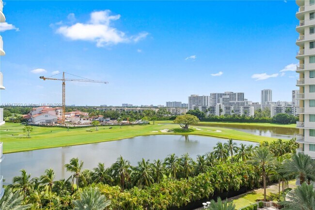 Building Photo - 1745 E Hallandale Beach Blvd