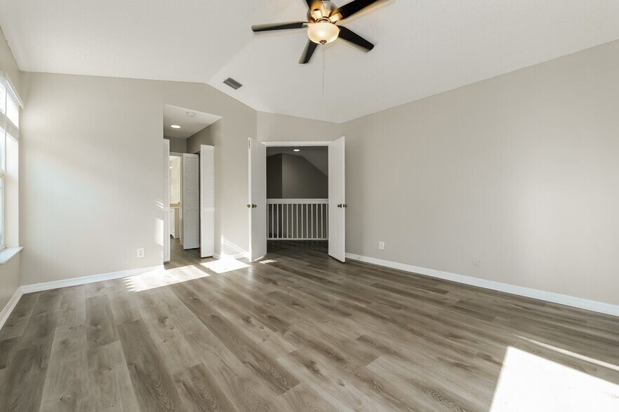 Building Photo - 7673 Springfield Lake Dr