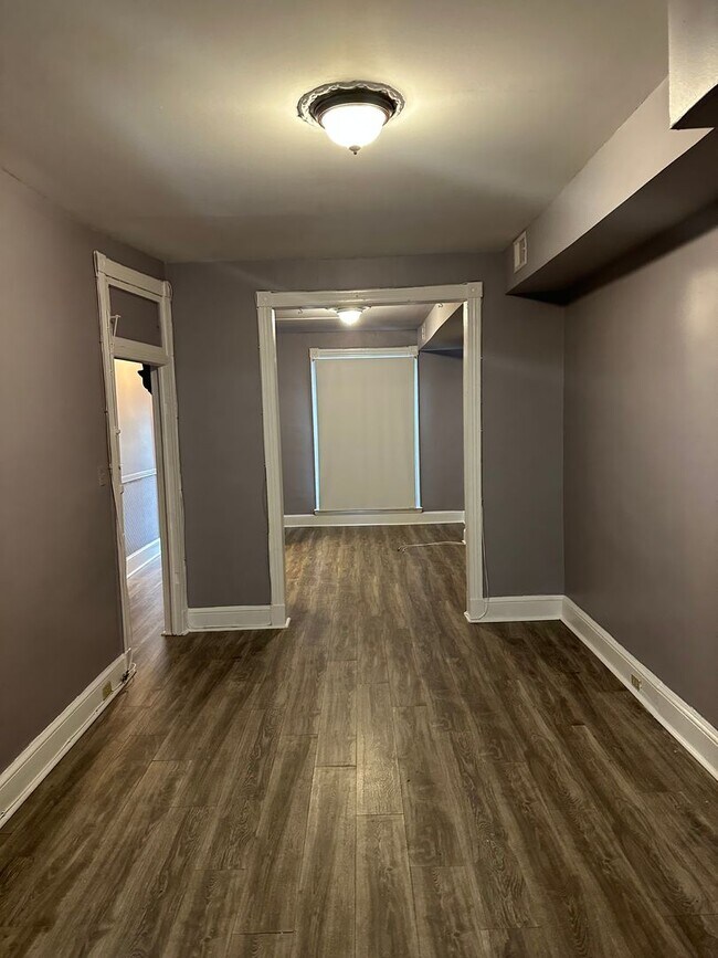 Building Photo - Spacious East Baltimore Home for Rent! Cen...
