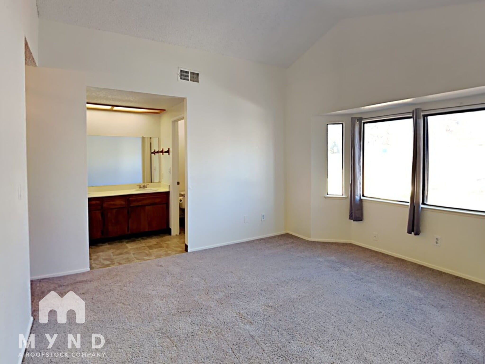 Building Photo - 2276 Sandcastle Way