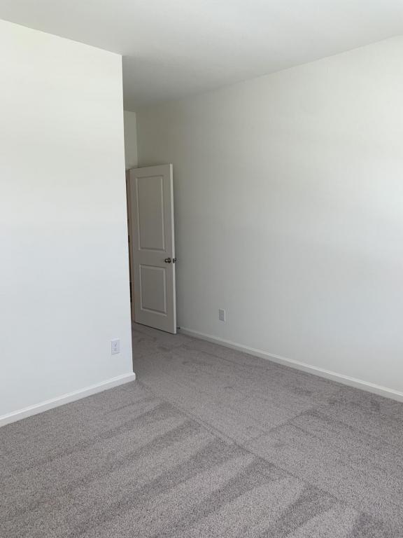 Building Photo - 1640 Hossler Trl