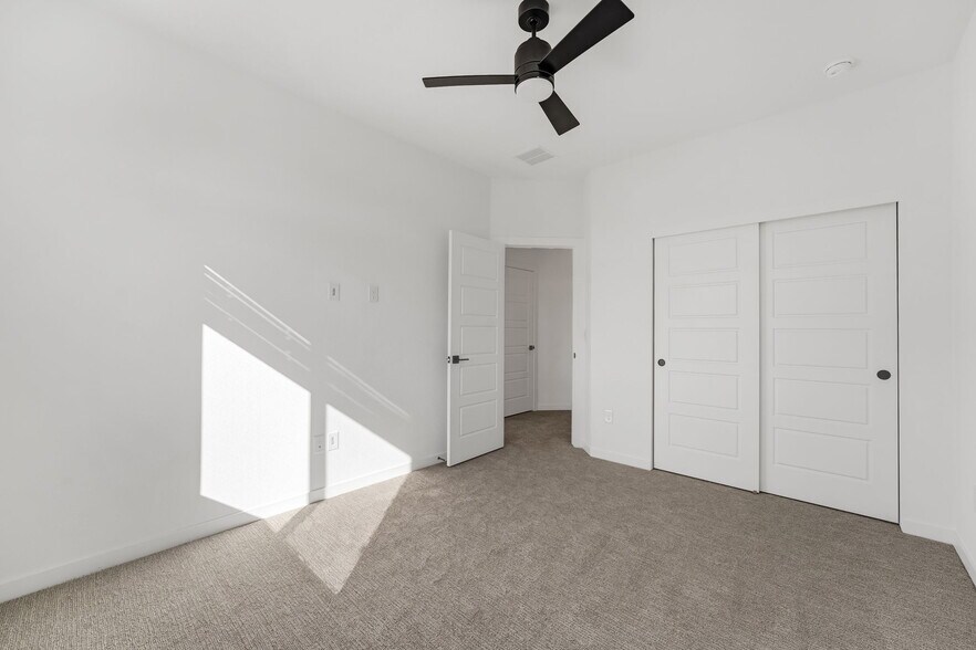 Building Photo - 12309 W 58th Ct
