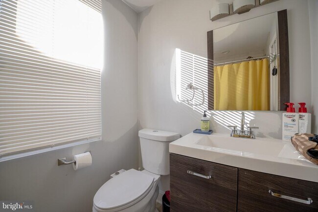 Building Photo - 1407 S 18th St