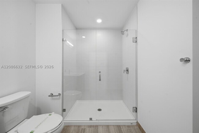 Building Photo - 2000 Biscayne Blvd