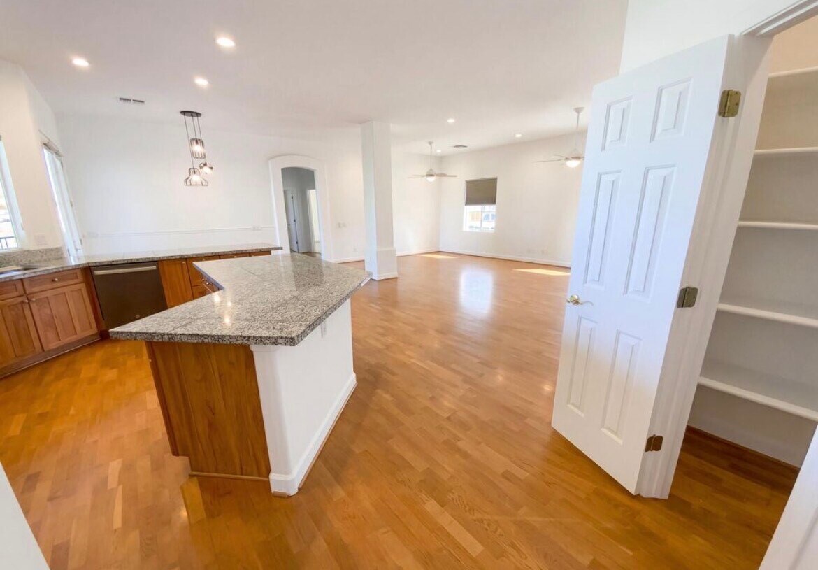 Building Photo - 7920 N 175th Ave